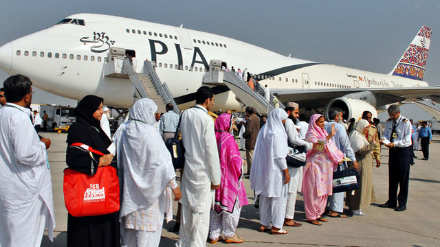 PIA announces major reduction in fares for Umrah pilgrims