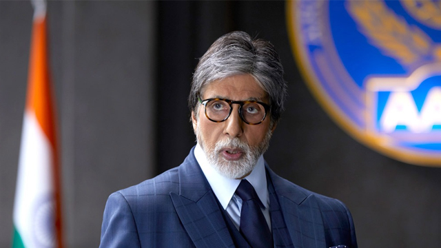 Amitabh Bachchan's new look surprises fans