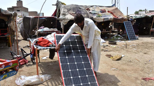Govt announces free solar for 100,000 families
