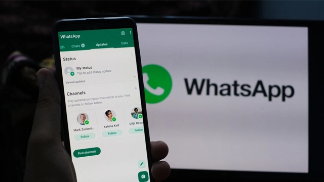 WhatsApp has added a new option in status