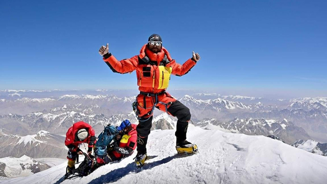 k2-permit-fees-for-international-pakistani-climbers-hiked