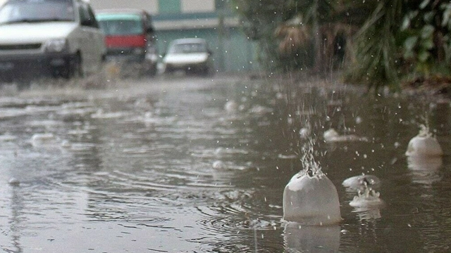 Karachi mai garaj chamak ky sath barish ki peshgoi